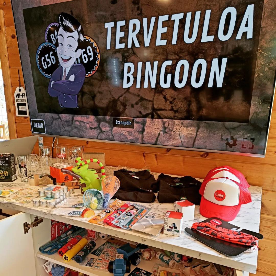 kuvassa on bingopalkintoja.